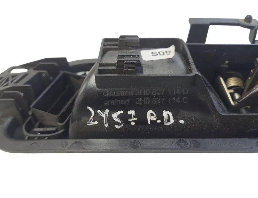VOLKSWAGEN Amarok 1 generation (2010-2022) Vänster främre inre öppningshandtag 2H0837114D 31225399