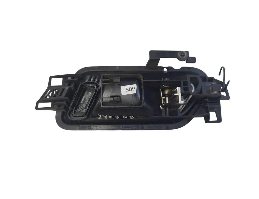 VOLKSWAGEN Amarok 1 generation (2010-2022) Vänster främre inre öppningshandtag 2H0837114D 31225399