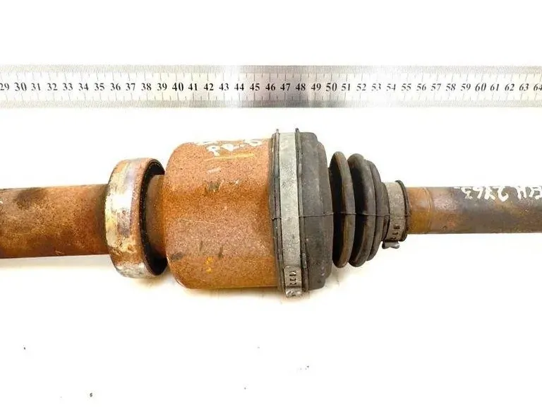 VOLVO V60 1 generation (2010-2020) Fram Höger Drivaxel 33505730