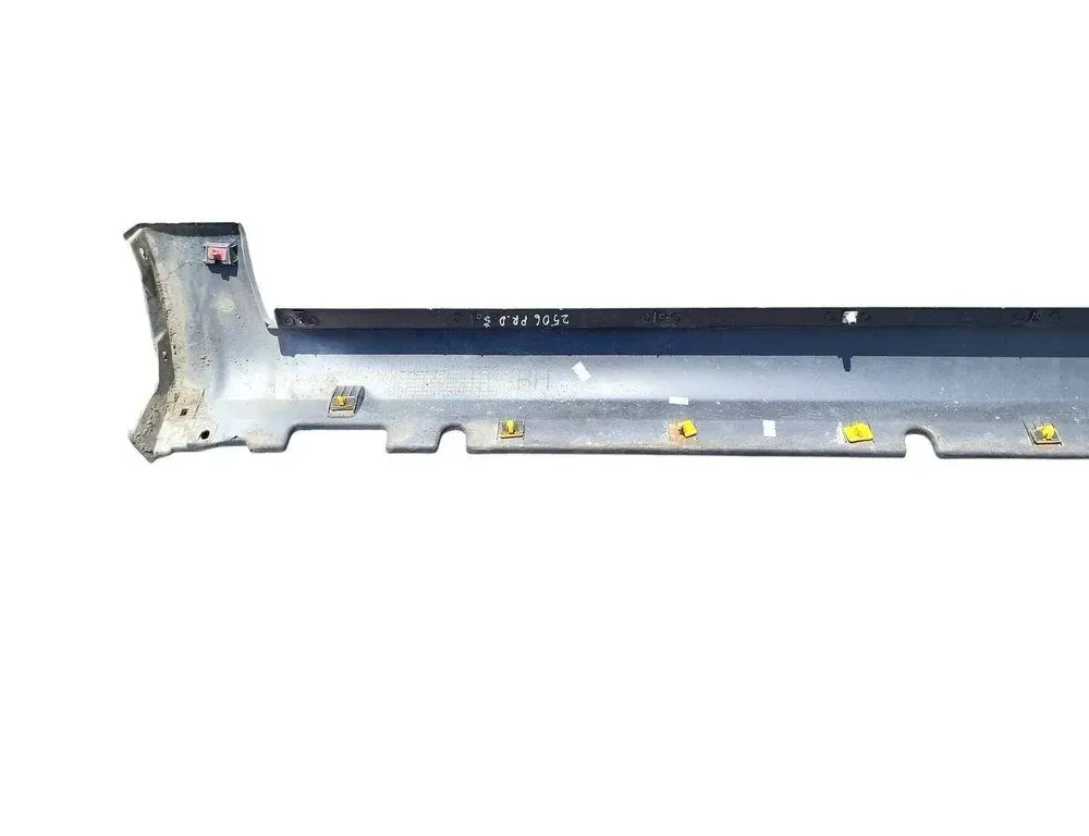 KIA Sportage 2 generation (2004-2010) Höger sidokjol i plast 877641F000 34986180