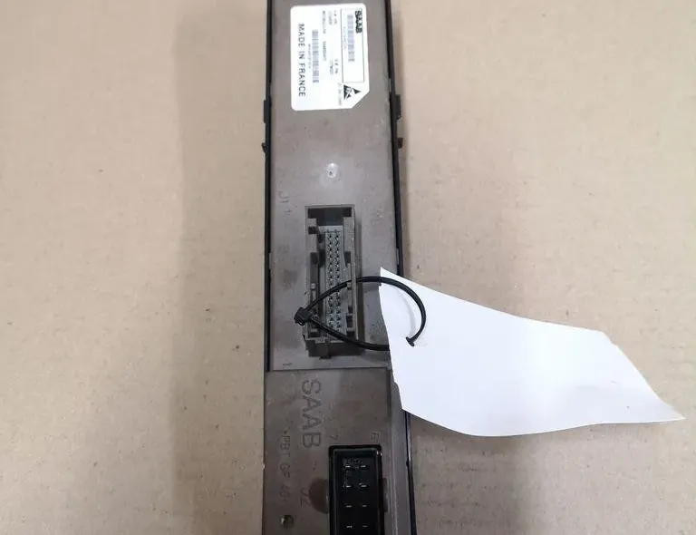 SAAB 93 1 generation (1956-1960) Bakre höger dörrfönsterkontrollbrytare 12764030 34825949