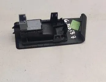 VOLKSWAGEN Passat B7 (2010-2015) Bakre höger dörrfönsterkontrollbrytare 3aa868750 30529330