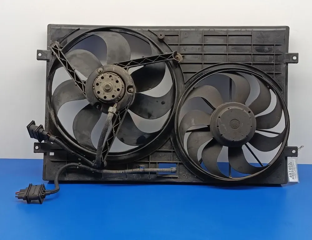 SEAT Ibiza 3 generation (2002-2008) Diffusor fläkt 6Q0121207F 33149686