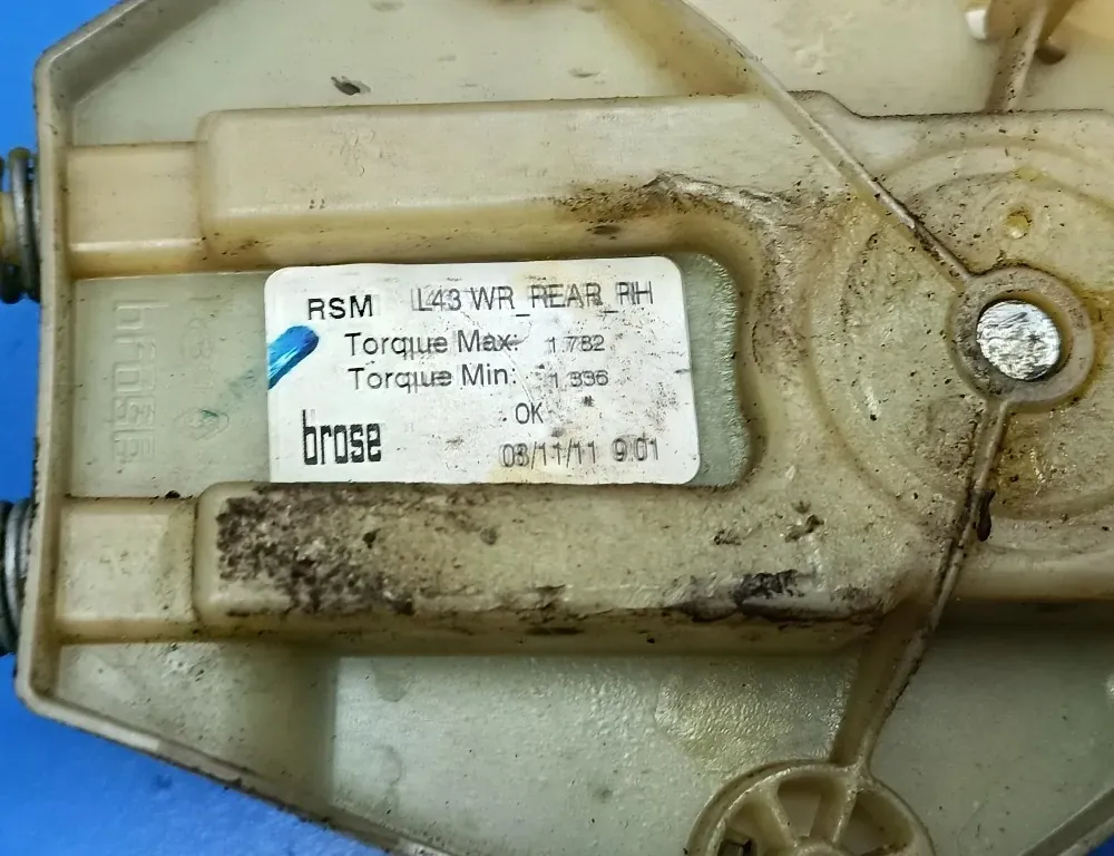 RENAULT Latitude 1 generation (2010-2020) Fönsterhiss för höger bakdörr 34984243