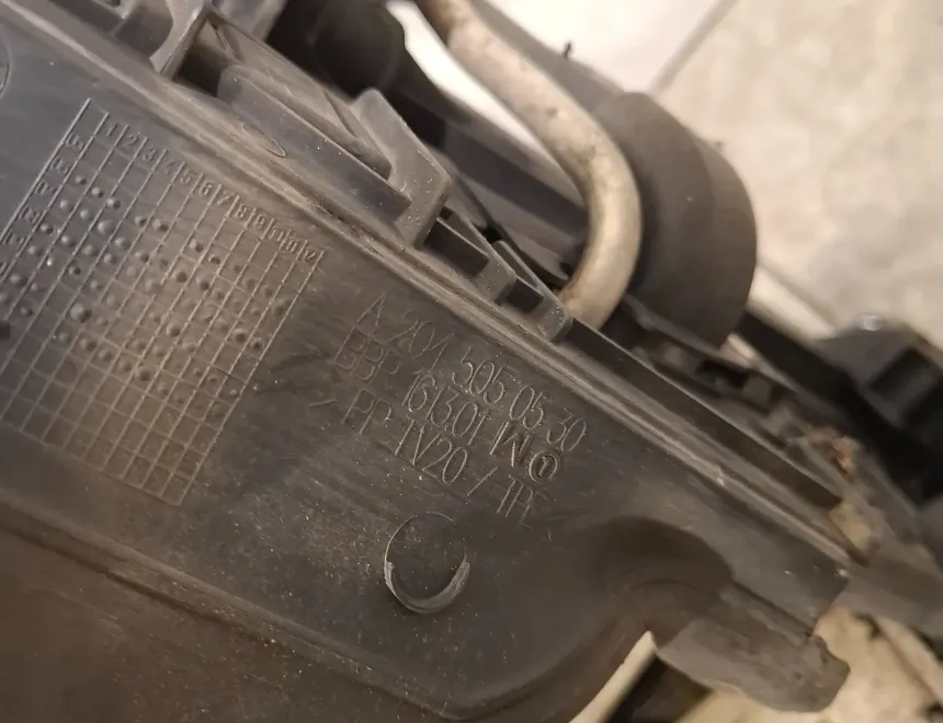 MERCEDES-BENZ C-Class W204/S204/C204 (2004-2015) Kylningsdelar A2045050530,A2045000654,A2045004103,A2045000393 33155788