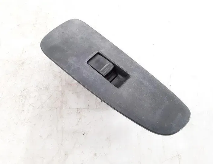 TOYOTA Previa 2 generation (2000-2006) Vänster främre dörrfönsterbrytare 76A047 20726537