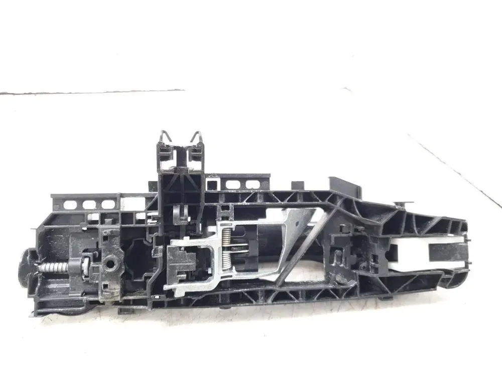 MERCEDES-BENZ C-Class W205/S205/C205 (2014-2023) Bakre högra dörrens yttre handtag A0997601800 33362769