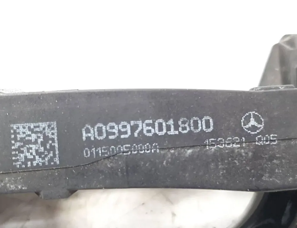 MERCEDES-BENZ C-Class W205/S205/C205 (2014-2023) Bakre högra dörrens yttre handtag A0997601800 33362769