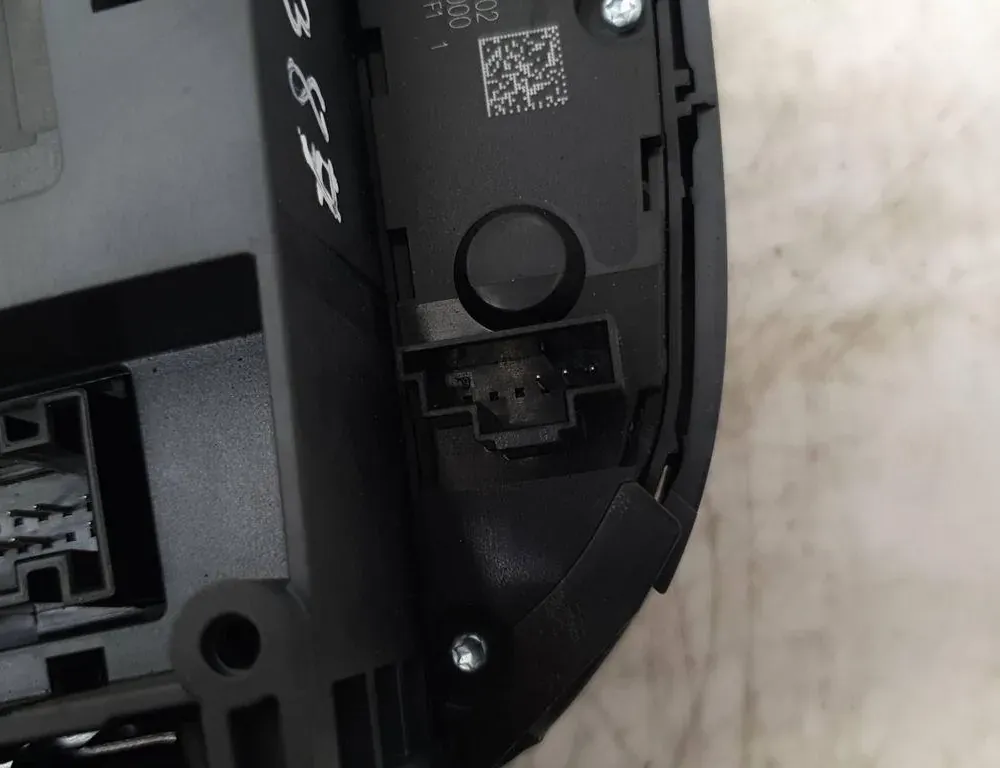 MERCEDES-BENZ C-Class W205/S205/C205 (2014-2023) Navigationskontrollratt A2059008018 33363805