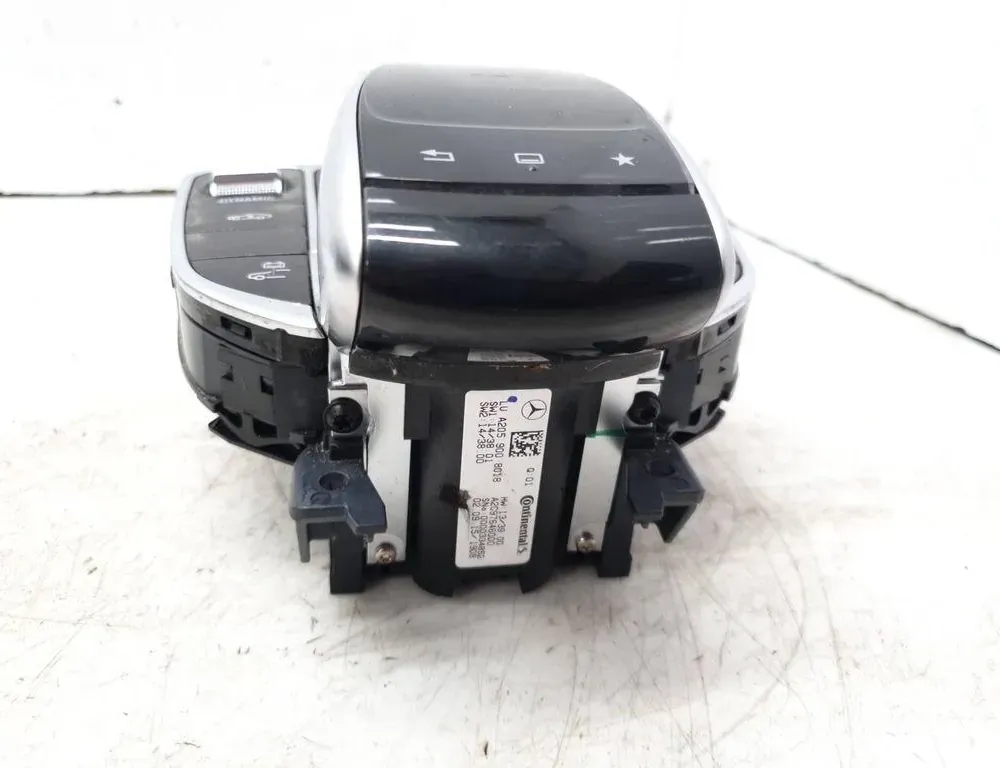 MERCEDES-BENZ C-Class W205/S205/C205 (2014-2023) Navigationskontrollratt A2059008018 33363805