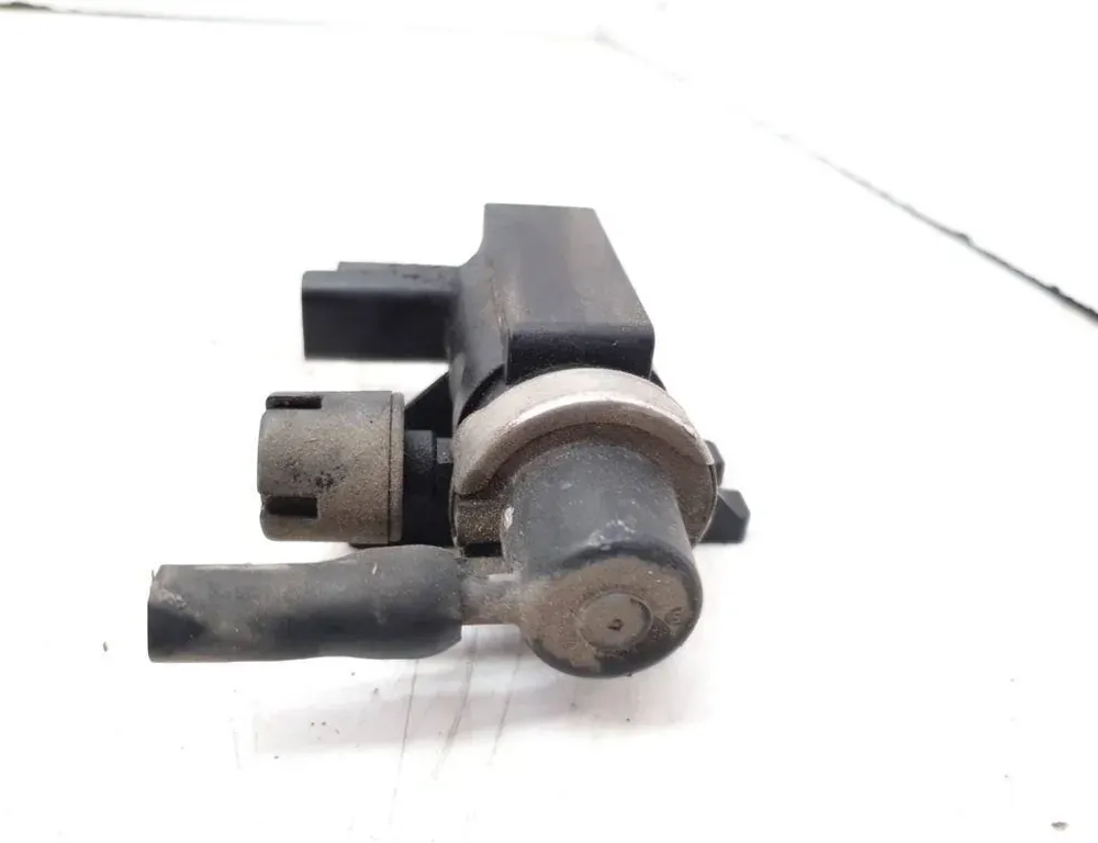 PEUGEOT 307 1 generation (2001-2008) Magnetventil 72832800 33512142