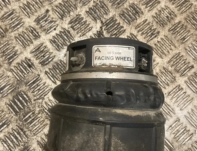 MERCEDES-BENZ E-Class W211/S211 (2002-2009) Luftfjädringskudde för vänster bak 2113201525,A2113201525 33446705