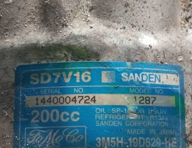 VOLVO C30 1 generation (2006-2013) Luftkonditioneringspump SD7V16,3M5H19D629HE 33121084