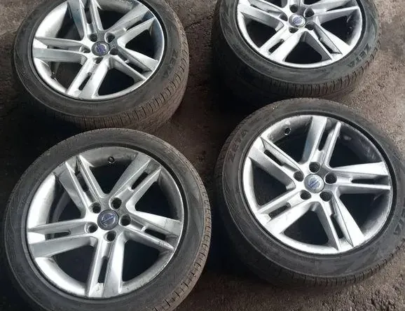 VOLVO S60 2 generation (2010-2020) Bakre höger tröskelkant 31381412 33138622