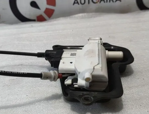 MERCEDES-BENZ GL-Class X166 (2012-2015) Vänster bakdörr mjukstängningsenhet A1667601000 34128284