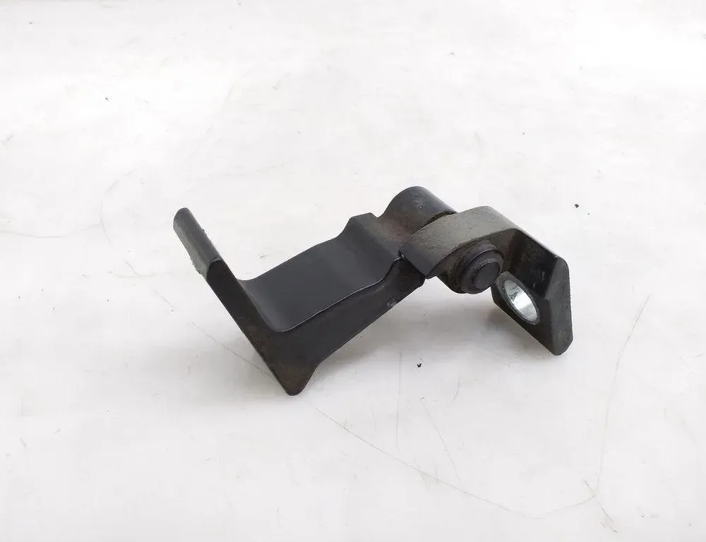 VOLKSWAGEN Passat B8 (2014-2023) Bakre höger dörrgångjärn 8V5833404C 31860797