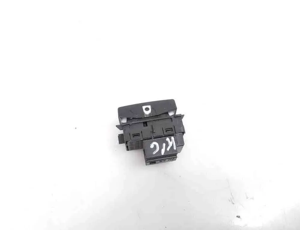 SKODA Octavia 3 generation (2013-2020) Vänster bakdörr fönsterkontrollbrytare 5E0959855A 32416104