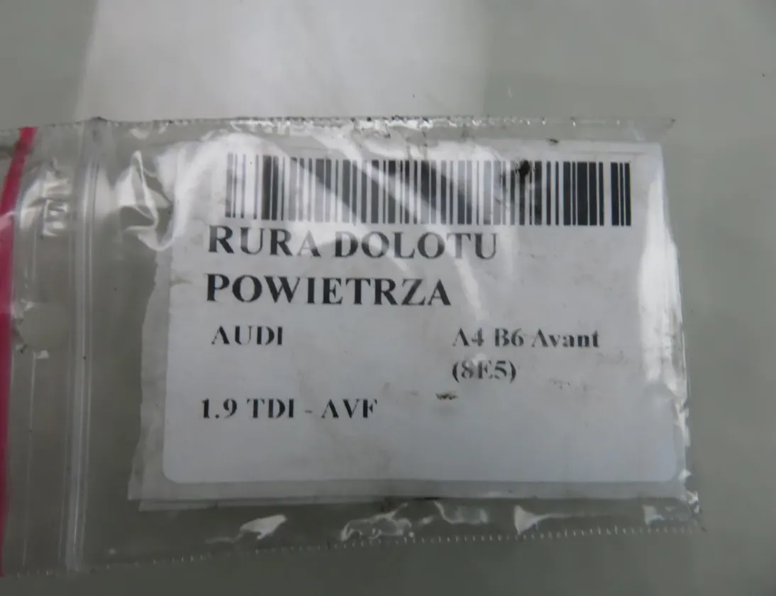 AUDI A4 B6/8E (2000-2005) Lufttillförsel slangrör 3B0145762C,0281002401,038906051C 33527363