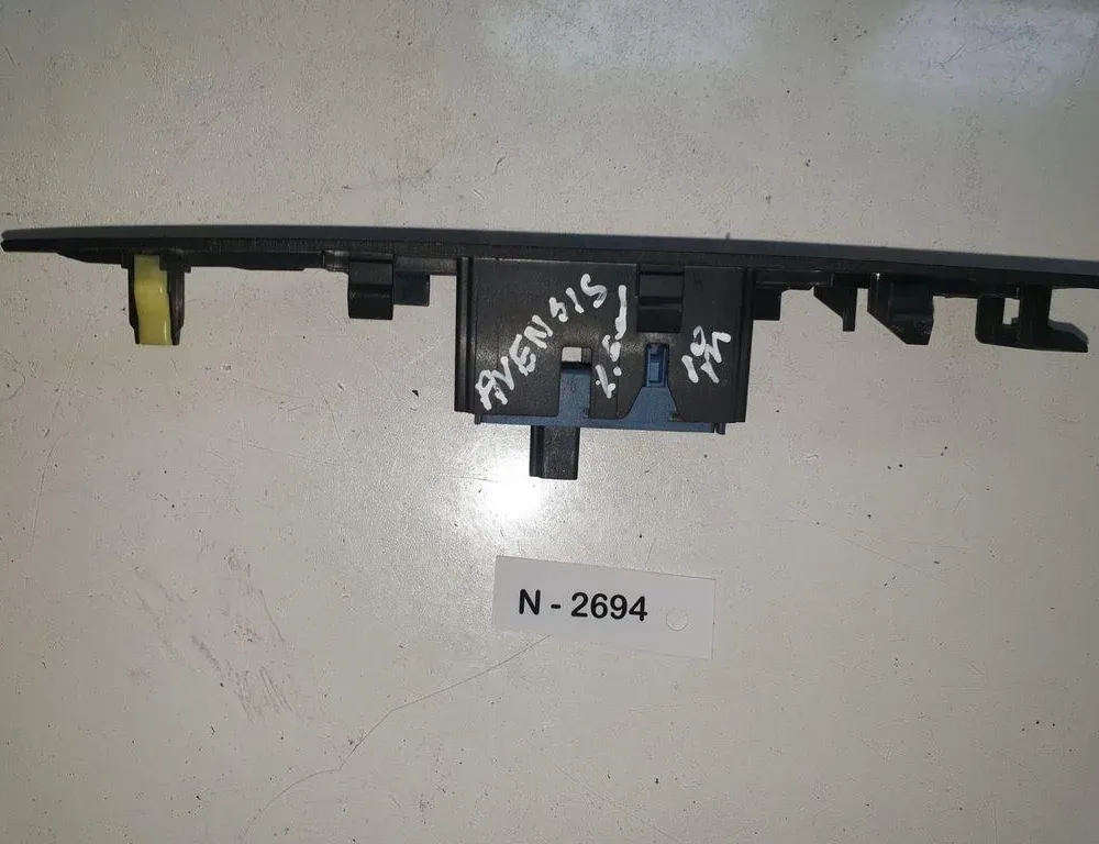 TOYOTA Avensis 3 generation (2009-2020) Vänster främre dörrfönsterbrytare 7427205050,7427205040,8481005070 34083643