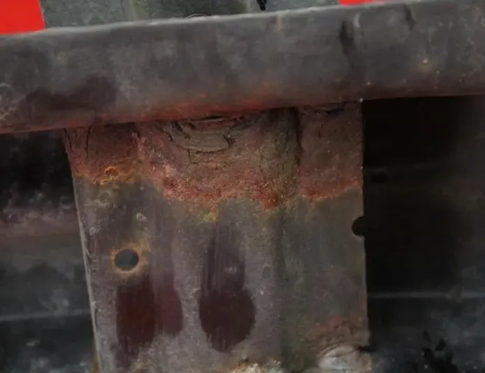 VOLKSWAGEN Passat B6 (2005-2010) Främre förstärkningsstång VOLKSWAGEN 22098810