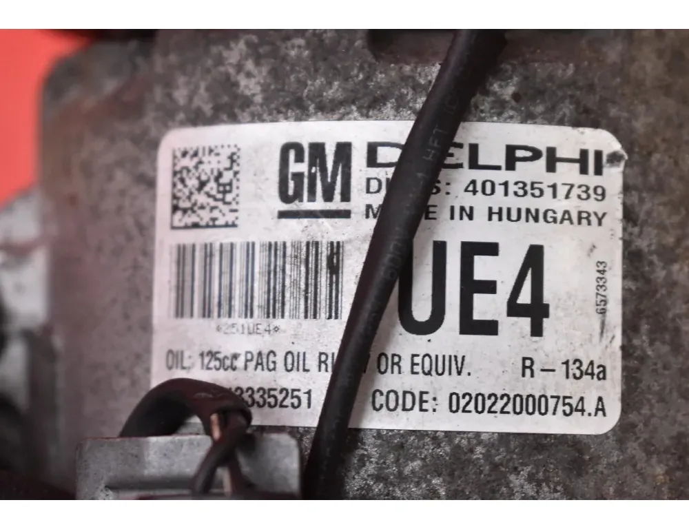 OPEL Astra J (2009-2020) Luftkonditioneringspump 13335251UE4 33516811
