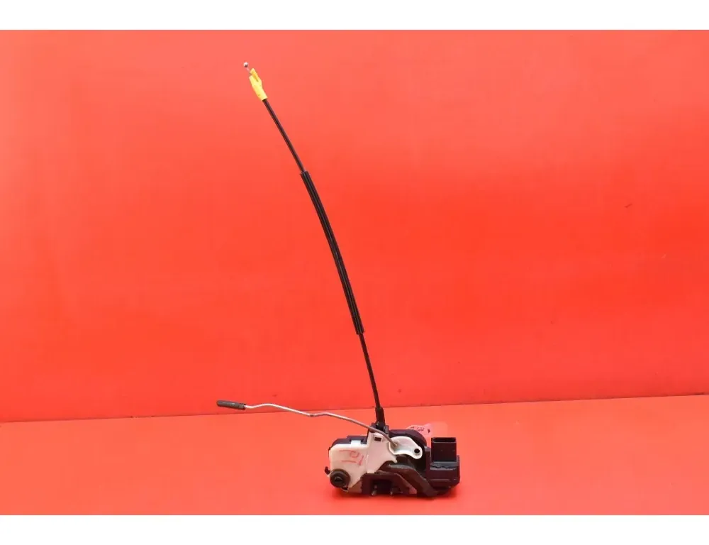 OPEL Astra J (2009-2020) Bakre höger dörrlås 33516948