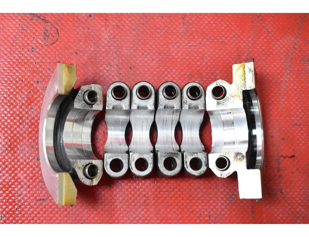 RENAULT Megane 2 generation (2002-2012) Motorns cylinderhuvud 2968F2 33533045