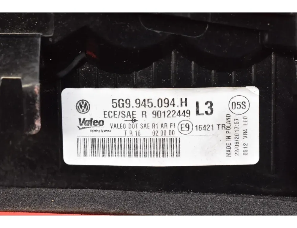 VOLKSWAGEN Golf 8 generation (2019-2023) Bakre höger bakljuslampa 5G9945094H 34984530