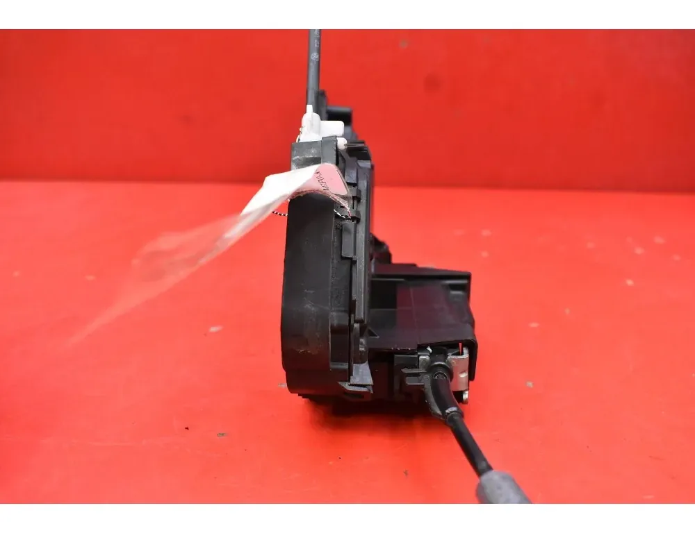 SKODA Fabia 3 generation (2014-2021) Bakre vänstra dörrlås 5TA839015Q 34984903