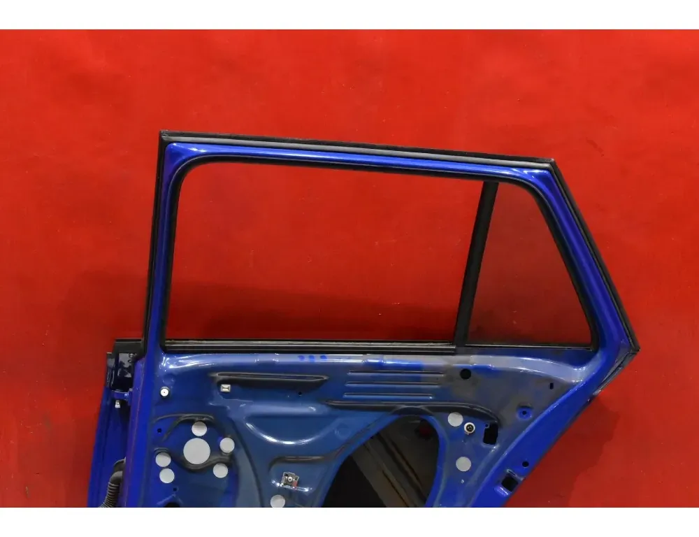 SKODA Fabia 3 generation (2014-2021) Höger bakdörr 34984755