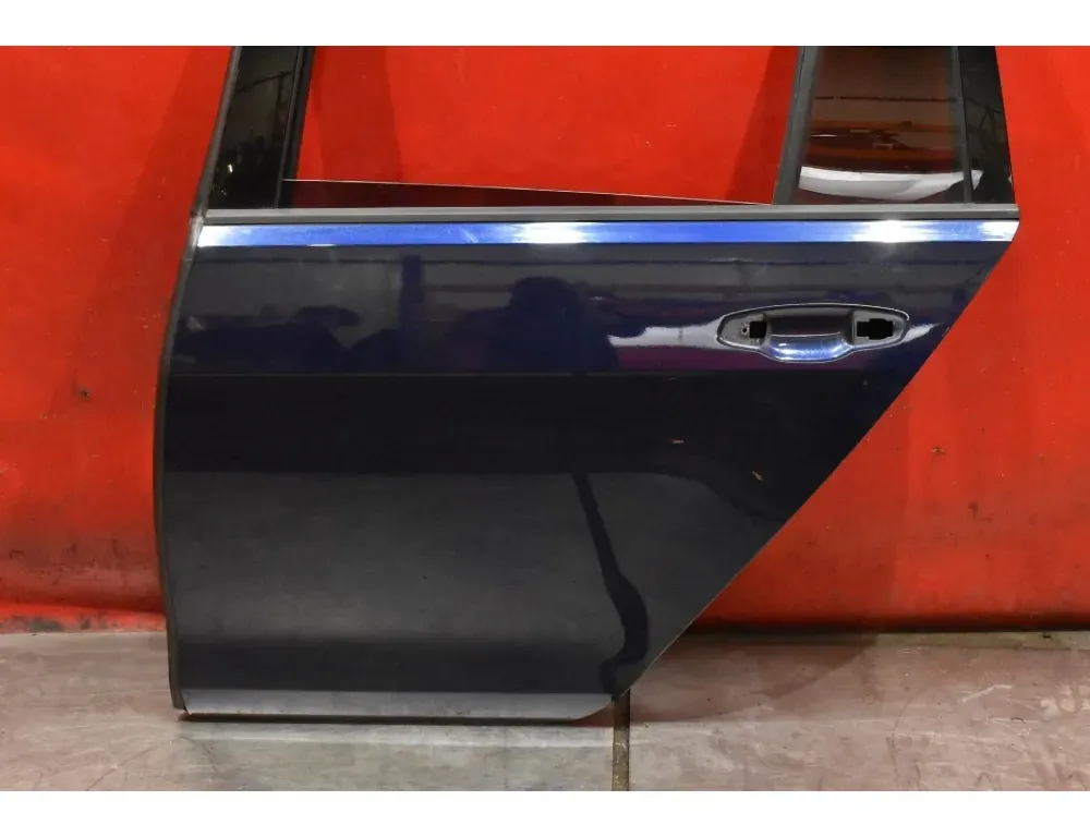 VOLKSWAGEN Golf 8 generation (2019-2023) Vänster bakdörr 34984825