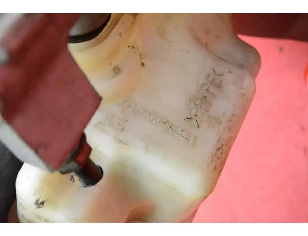 SEAT Altea 1 generation (2004-2013) Bromsvätsketank 1K1614105AF 34984963