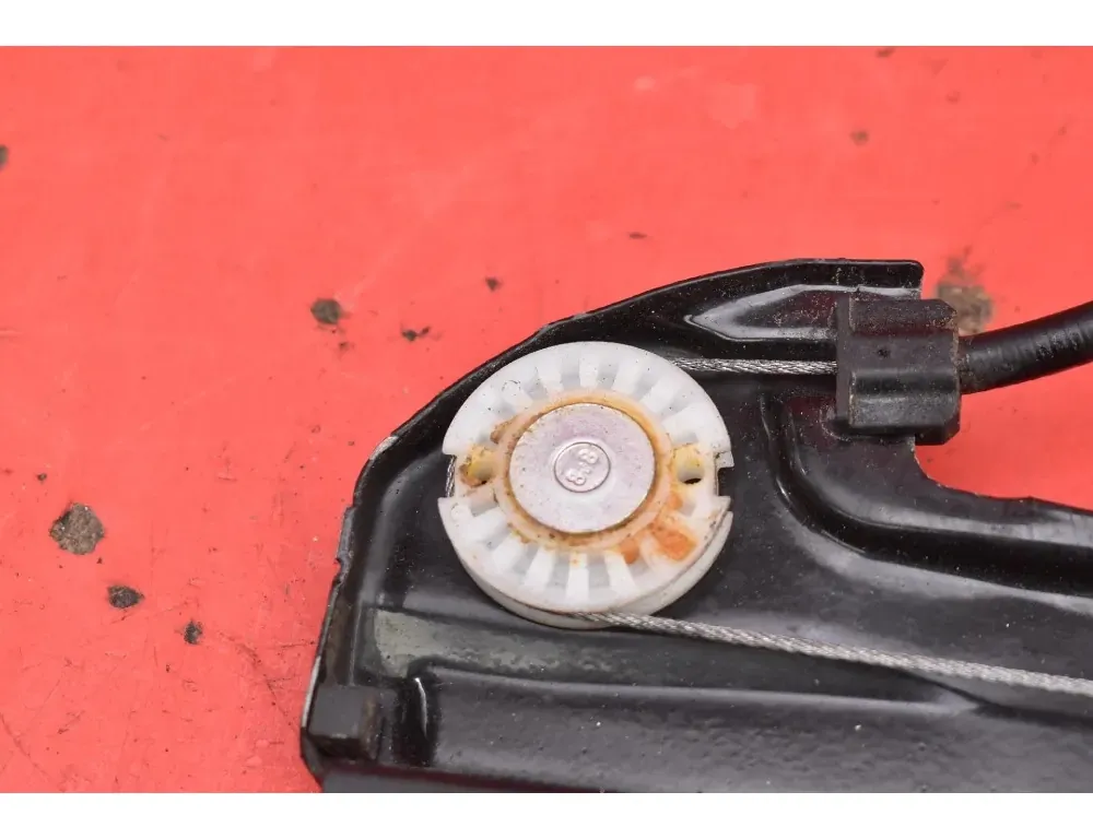 SKODA Fabia 3 generation (2014-2021) Fönsterlyftare till vänster bak 6V0839401A 34984862