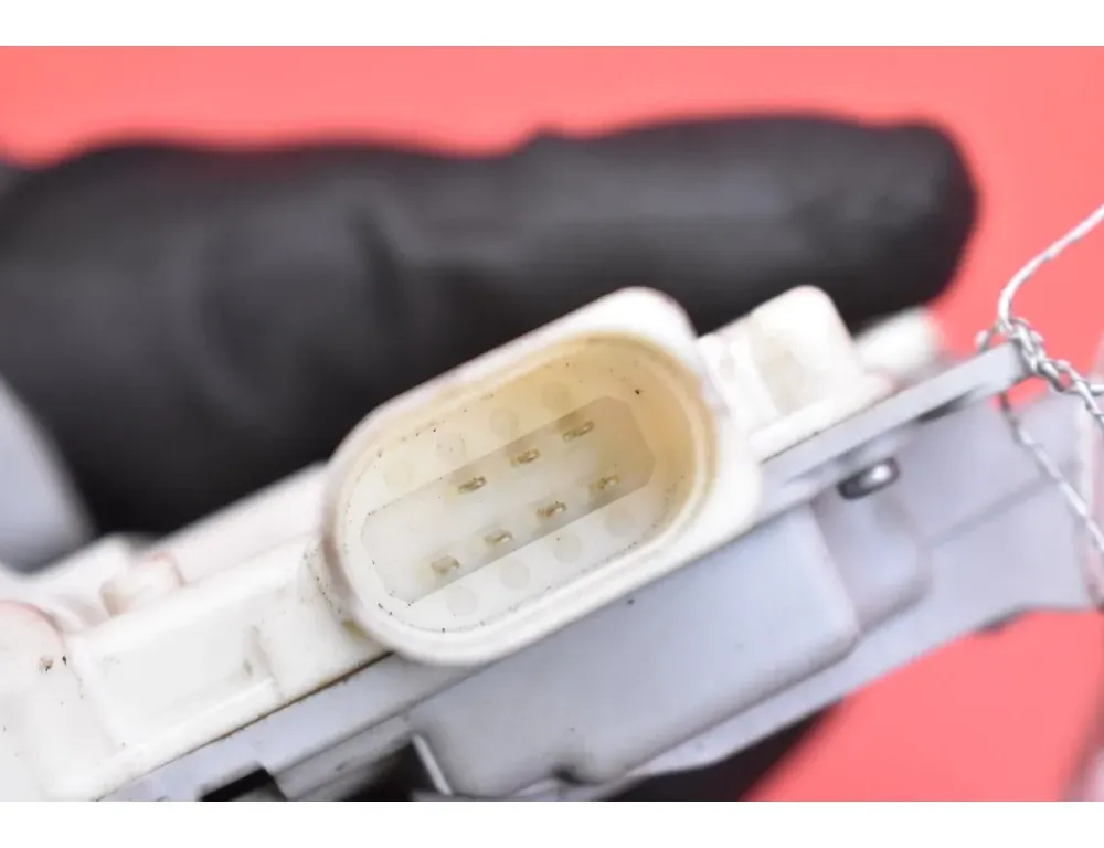 VOLKSWAGEN Passat B7 (2010-2015) Bakre höger dörrlås 3C4839016B 34984888