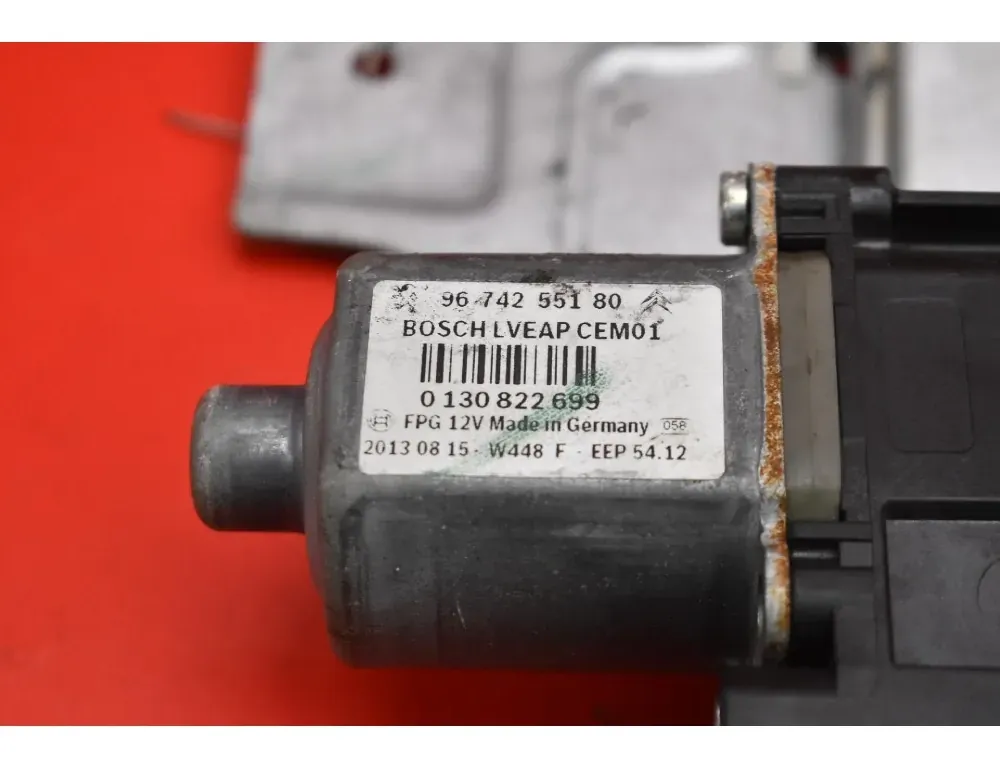 PEUGEOT 2008 1 generation (2013-2020) Fönsterlyftare till vänster bak 9673154280 34984503