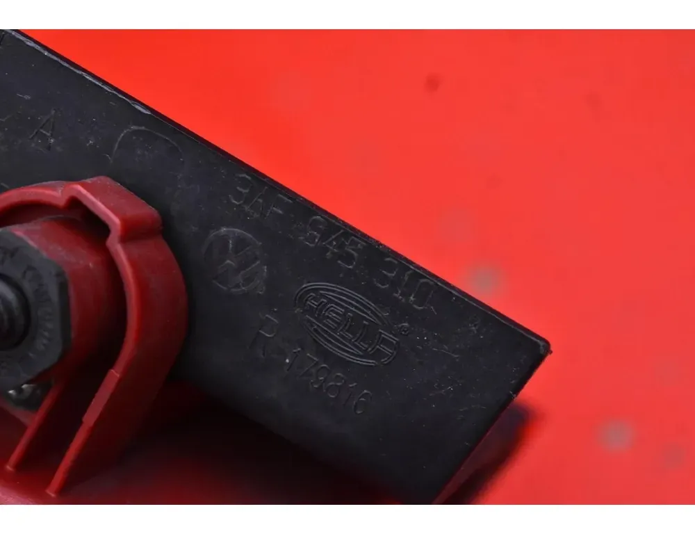 VOLKSWAGEN Passat B7 (2010-2015) Bakre höger bakljuslampa 34984710