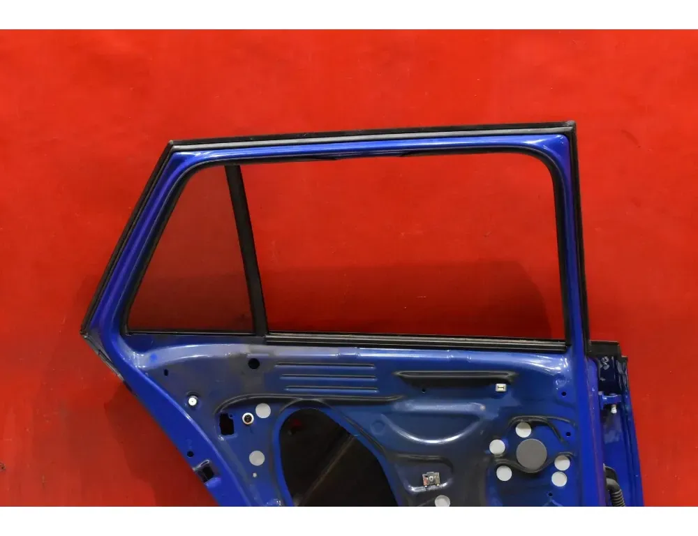 SKODA Fabia 3 generation (2014-2021) Vänster bakdörr 34984753