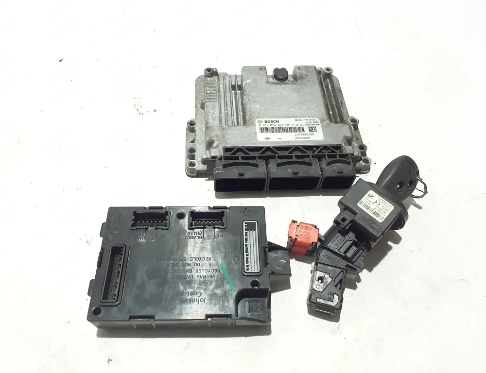 RENAULT Trafic 3 generation (2014-2023) Motor ECU Set 33458886