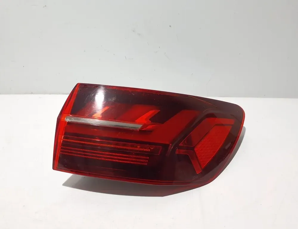 AUDI A4 B9/8W (2015-2024) Bakre höger bakljuslampa 8W9945092AA 34985533