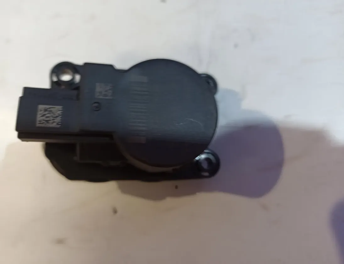 SAAB 9-5 2 generation (2010-2012) Luftkonditionering Luftflödesventilmotor 13372987,92215208 14196740