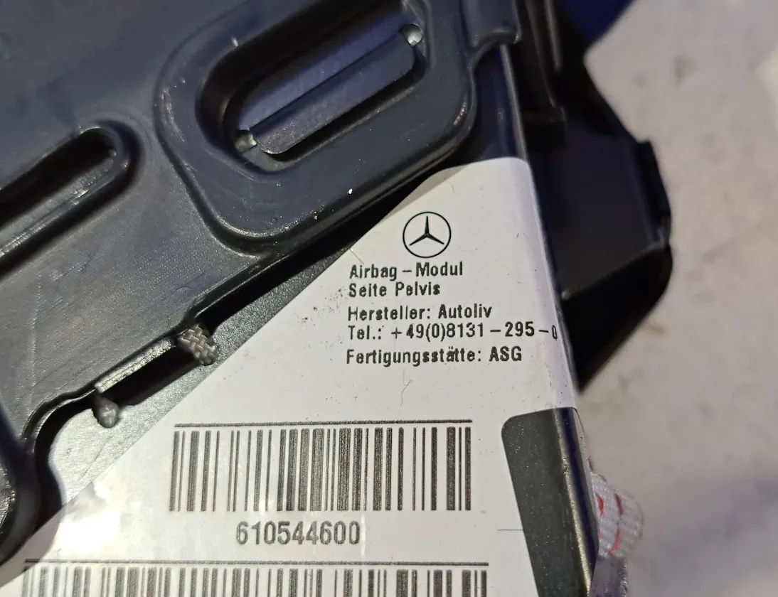 MERCEDES-BENZ E-Class W212/S212/C207/A207 (2009-2016) Fram höger säte Airbag SRS 610544600 33543907