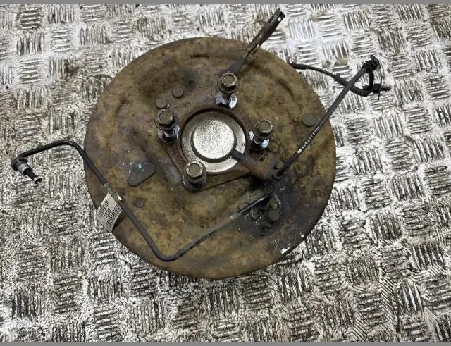 CHEVROLET Trax 1 generation (2013-2022) Bakre höger hjulnav 33491812