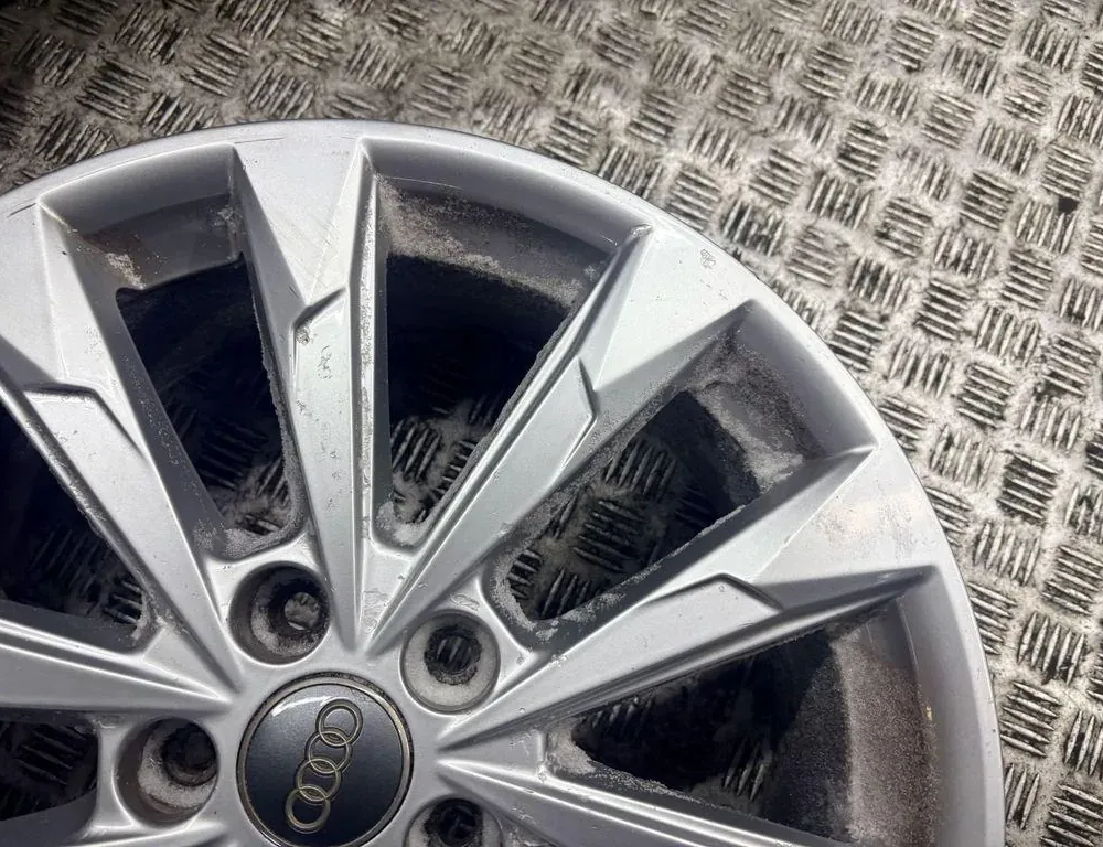 AUDI Q3 F3 (2018-2024) Hjuluppsättning 83A601025C 34959896