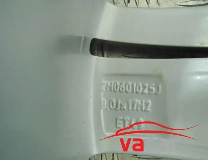 VOLKSWAGEN Amarok 1 generation (2010-2022) Hjul 2H0601025J 27461348