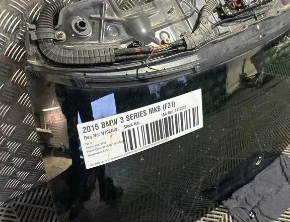BMW 3 Series F30/F31 (2011-2020) Bakre fönsterglas 34985989