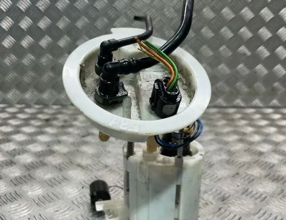 BMW 3 Series F30/F31 (2011-2020) Bränslepump i tank 7243972 34985610