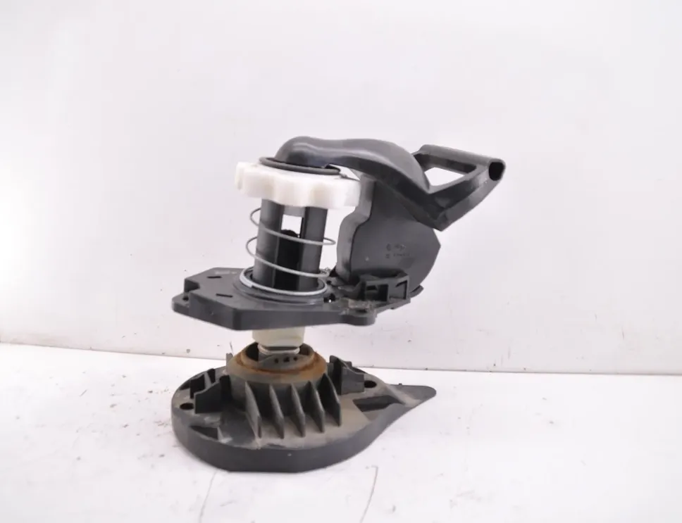 RENAULT Clio 4 generation (2012-2020) Reservhjulsfäste 8200601401 33376296