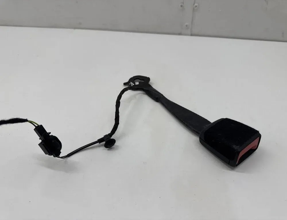 SKODA Superb 1 generation (2001-2008) Främre vänster sätesspänne 3V0857755A 33553878