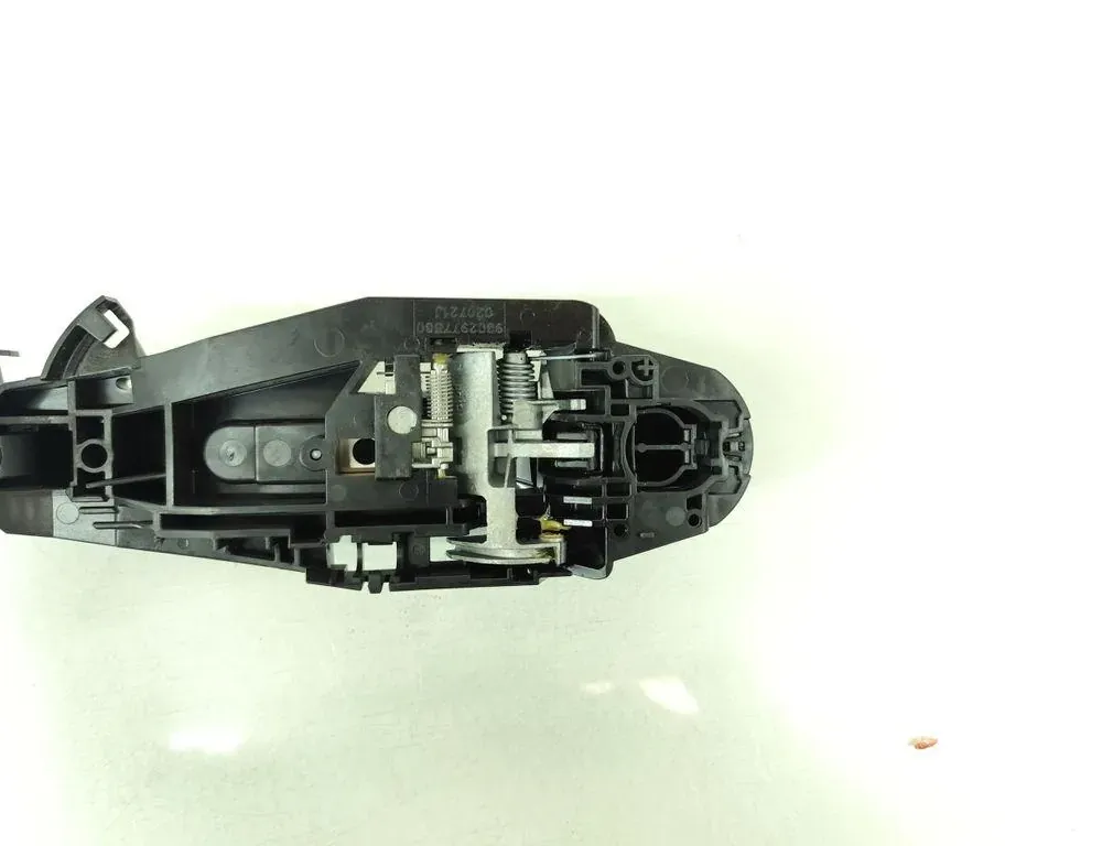 PEUGEOT 208 Peugeot 208 (2012-2015) Höger sida skjutdörr yttre handtag 9802977380 33229888