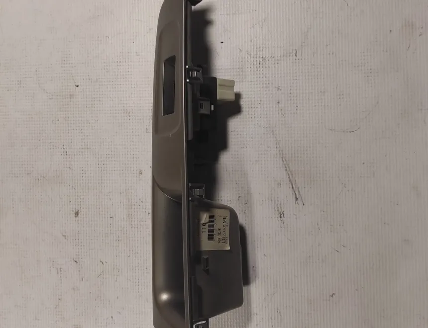 SUBARU Impreza 3 generation (2007-2014) Bakre höger dörrfönsterkontrollbrytare 94266fg500 13822145